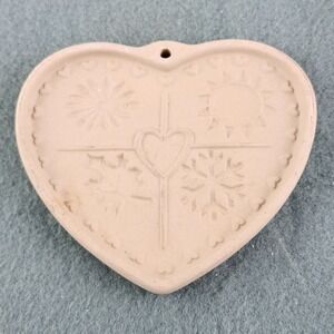 Vintage Pampered Chef Stoneware Seasons Of The Heart Clay Cookie Mold 1997 #2898